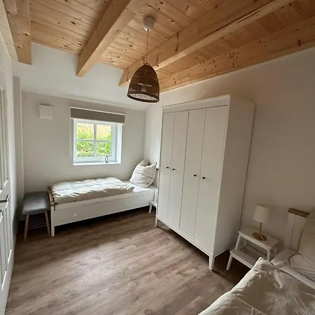 Semesterbostad The Linnebargs, House 1 Bisdorf