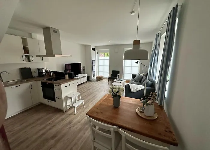 The Linnebargs, House 1 *